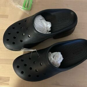 NWT Croc Siren Clogs Black